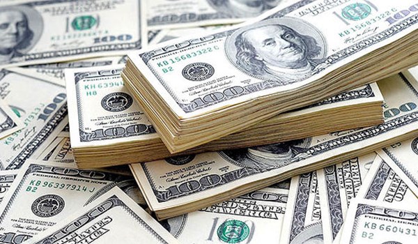 الجزائر تطبع أوراقا نقدية بما يعادل 32 مليار دولار