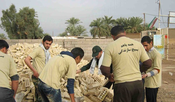 الحرس الثوري الايراني ينفذ آلاف المشاريع التنموية في قرى البلاد