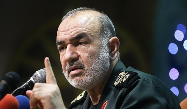 العميد سلامي: الطائرات المسيرة دمرت اهدافها بدقة في المناورات