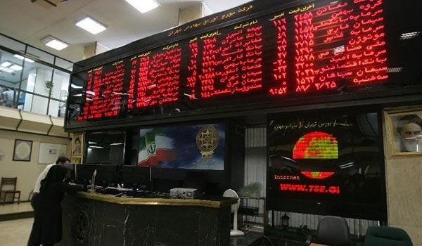 مؤشر بورصة طهران يحلق 3815 نقطة