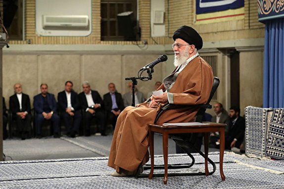 قائد الثورة: محاولات اميركا لن تجديها نفعا وسنصدّر النفط قدر ما نشاء
