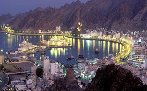 توقعات بـ4 ملايين سائح في 2020.. ما أسرار تفوق السياحة العُمانية؟