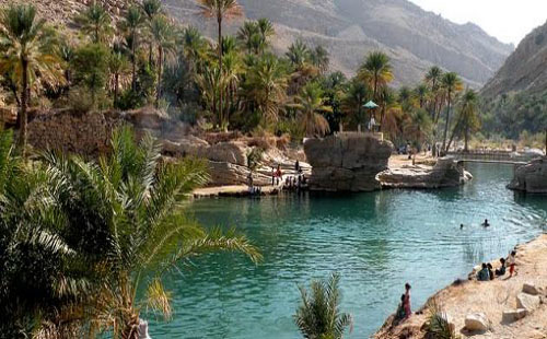 توقعات بـ4 ملايين سائح في 2020.. ما أسرار تفوق السياحة العُمانية؟
