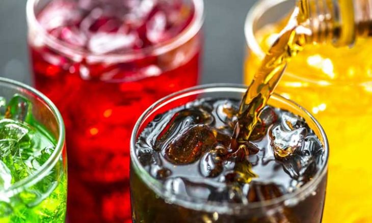 دراسة تجد ارتباطا محتملا بين المشروبات السكرية والإصابة بالسرطان
