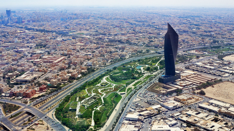 صحيفة كويتية: 300 أخواني مصري تحوطا غادروا الكويت