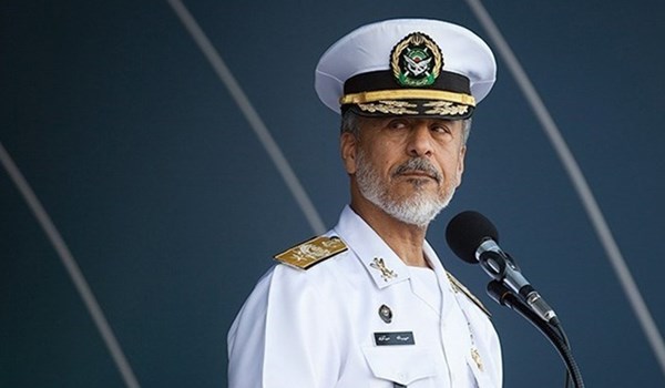 رئيس أركان الجيش: الجيش الإيراني مستعد لمرافقة ناقلة 
