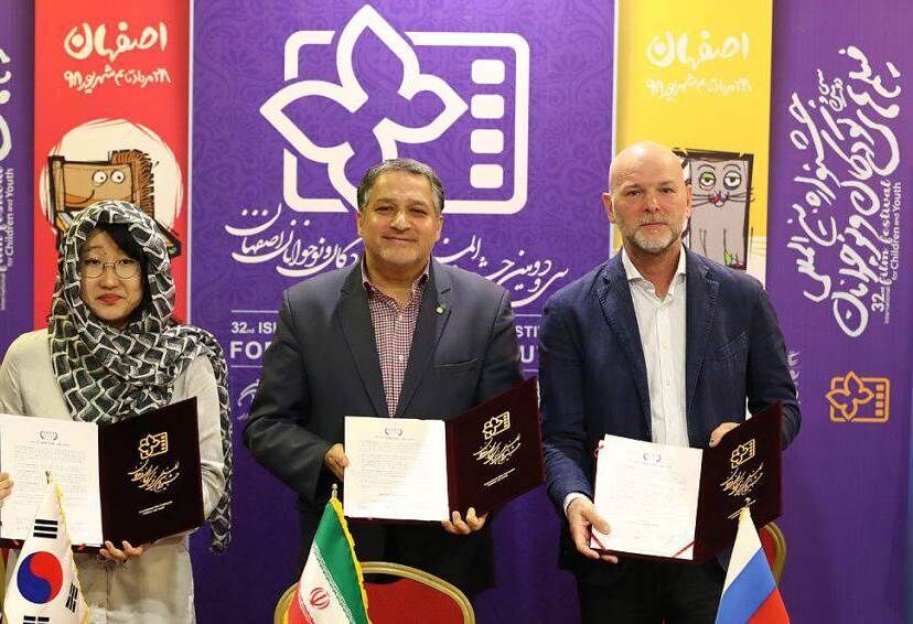 التوقيع على اتفاقية للتعاون السينمائي بين ايران وروسيا وكوريا الجنوبية