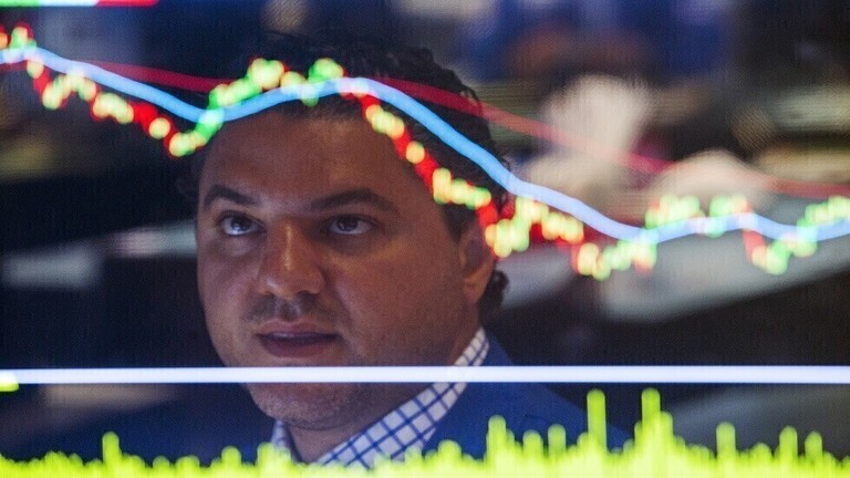 النفط يرتفع والأنظار نحو اجتماع 
