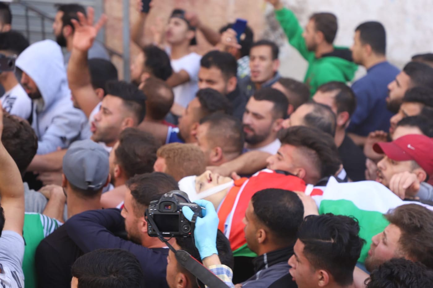 استشهاد طفل خلال مواجهات في مخيم الفوار جنوب الخليل