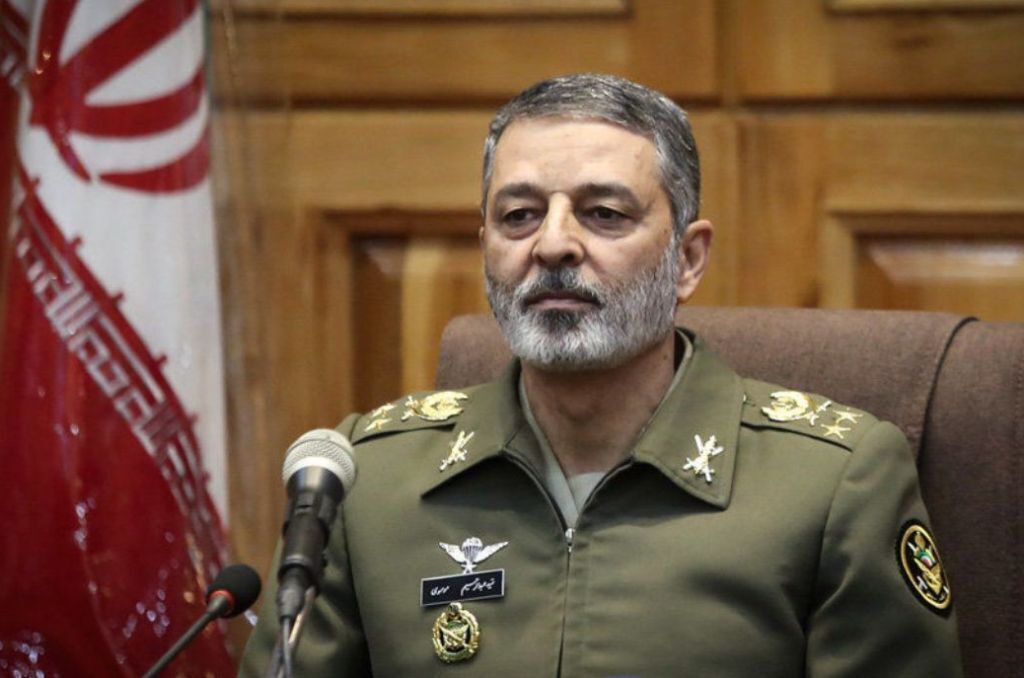 القائد العام للجيش: يجب مراقبة تحركات العدو بمزيد من الدقة والحساسية