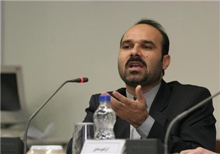 کارفرماي بزرگ حقوق کارگران را تعيين مي کند!