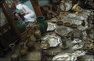 خواهران دزد در جمعه بازار «پاساژ پروانه» دستگیر شدند