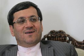 دیدار معاون وزیر امور خارجه با ایرانی آزاد شده از زندان آمریکا