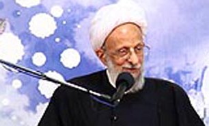 برای رفتار برخي گروه‌ها در فتنه 88  توجیهی ندارم/ اصولگرايان يکدیگر را تخریب نکنند