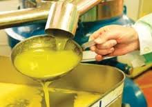 چربي‌هاي ترانس بالا مانند روغن جامد سبب افزايش كلسترول خون مي‌شود