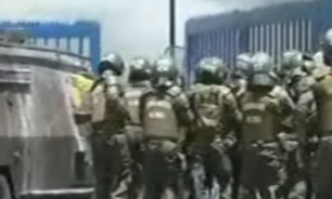 درگيري بين پليس و دانشجويان در شیلی +فیلم