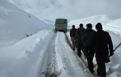 بازگشایی دومحورارتباطی شهرستان مهاباد