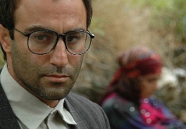 "سنگ اول" هوشنگ مرادی کرمانی در روز غزه