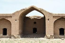 کاروانسرای تاریخی خشکه رود در کجا واقع شده است؟