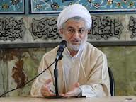 اسلامي‌شدن دانشگاه‌ در تاسيس و تجهيز نمازخانه خلاصه نمي‌شود