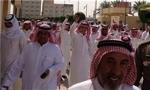 تظاهرات شهروندان عربستان در رياض و مکه + فیلم