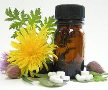 عطاری ها محلی برای عرضه گیاهان دارویی است نه داروهای گیاهی/داروهاي گياهي پر عارضه تر از داروهاي شيميايي
