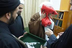 انتقال پرچم حرم مطهر امام حسين(ع) به بارگاه شاهچراغ (ع)