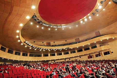 درگیری شدید خبرنگار "هفت" با مسئولان برگزاری سالن برج میلاد