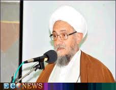 توحید و معنویت دو رکن اساسی انقلاب ایران هستند