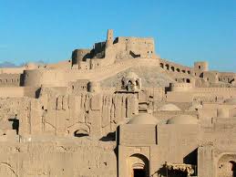 خواهان جدا کردن آثار تاریخی از مردم نیستیم