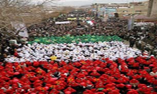 بازتاب جشن ملي ايرانيان (13) / راهپيمايي "22 بهمن 1391" به روايت نشريه "تايمز"