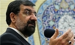 همراهی محسن رضایی توسط حامیان 88 احمدی‌نژاد