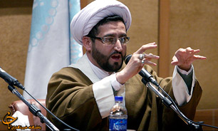 كانديداي "جبهه مردمي اصلاحات" در يك نشست مطبوعاتي معرفي مي‌شود