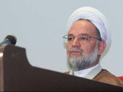 مسئولان عقل سیاسی خودشان را از دست ندهند