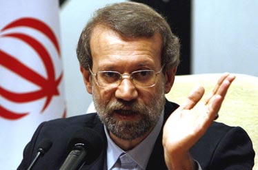 لاریجانی :
افتادن در دام مذاکره با آمریکا فرصت‌سازی برای حریف است