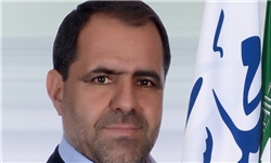 مجلس جای خودنمایی سیاسی نیست