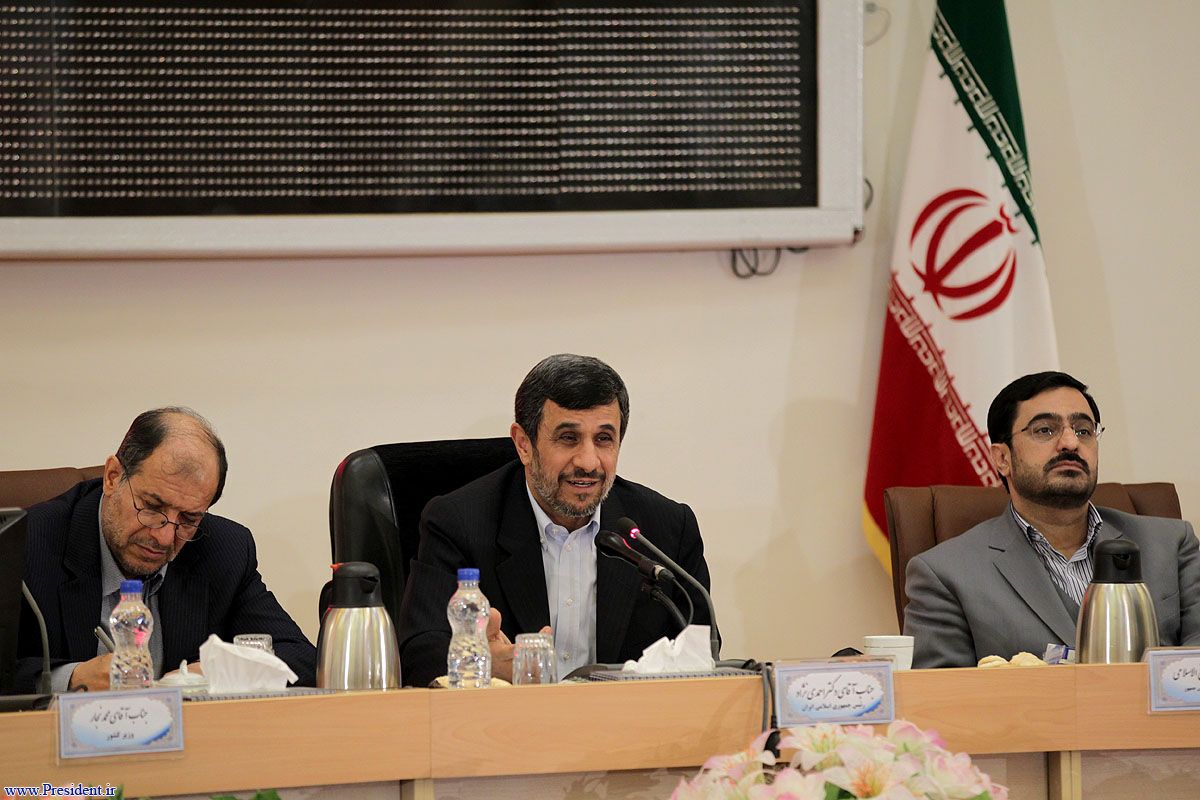 صبح امروز،مرتضوی و احمدی نژاد کنار هم در یک قاب/عکس