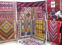 ارسال تولیدات صنایع دستی استان چهارمحال و بختیاری به نمایشگاه صنایع دستی چین