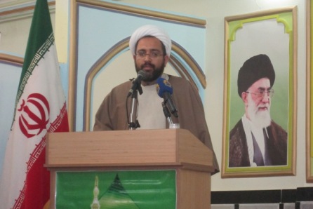 سرودن شعر در مدح رسول اکرم افتخار است