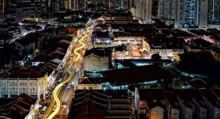 آغاز سال نو چيني در سنگاپور و درخشش مار 300 متري!