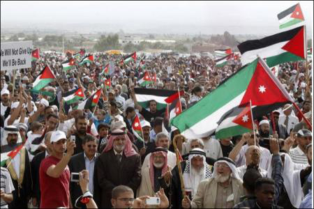 آغاز تظاهرات فلسطينيان در حمايت از اسيران اعتصاب کننده
