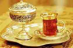 فواید خوردن یک استکان چای داغ
