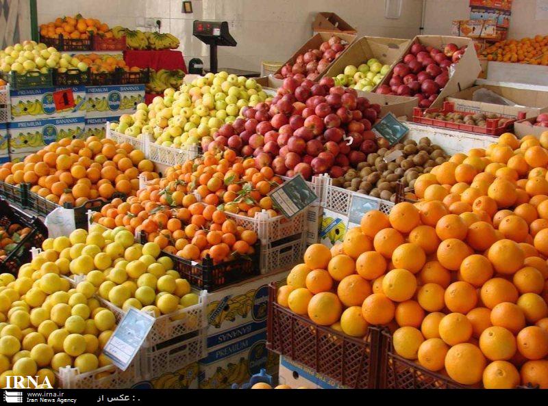 کالاهای اساسی مورد نیاز شب عید مردم تهیه شده است
