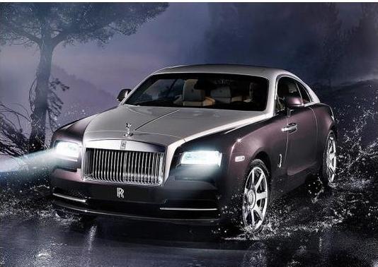 "Rolls Royce" از قدرتمندترين خودروي خود رونمايي کرد+تصاوير