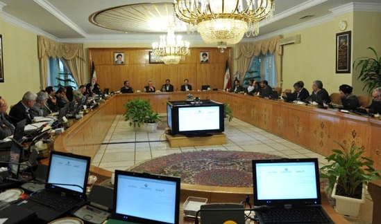 هم نشینی سینماگران با سیاسیون در تحویل سال 92