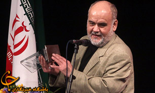 "اکبر عبدی‌" کودک می‌شود