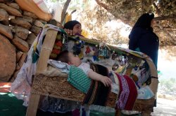 جهانی شدن و تقابل با زبان مادری