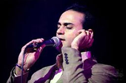 یک لحظه عاشق شو با "حمید حامی"