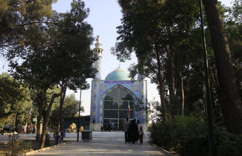 برگزاري مراسم دعاي كميل پنج‌شنبه آخر سال در امامزاده ابوالحسن(ع)