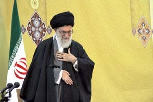 پايتخت معنوي ايران در نخستين روز سال نو ميزبان رهبر فرزانه انقلاب است